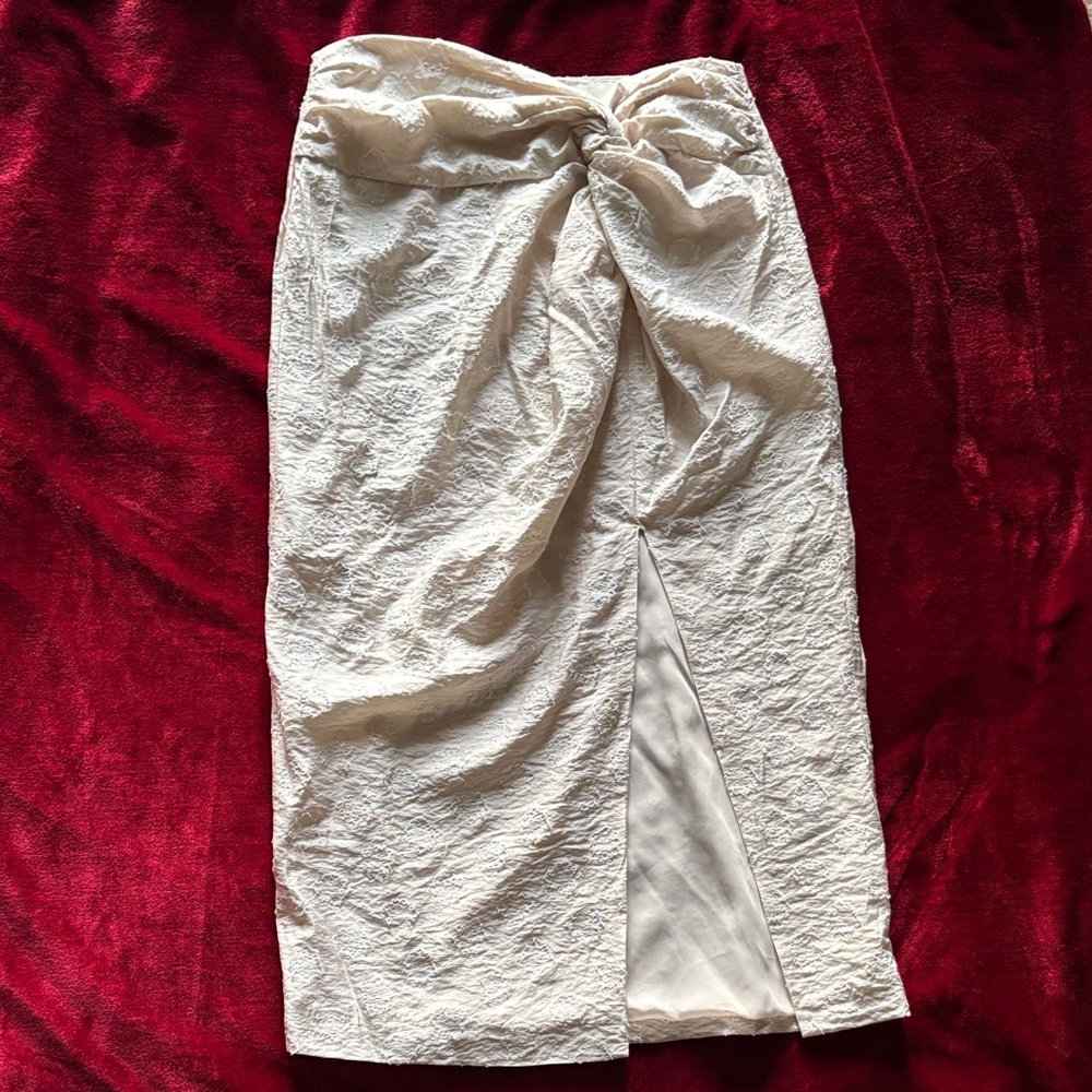 H&M Cream Textured Pencil Skirt with Twist Waist and Front Slit